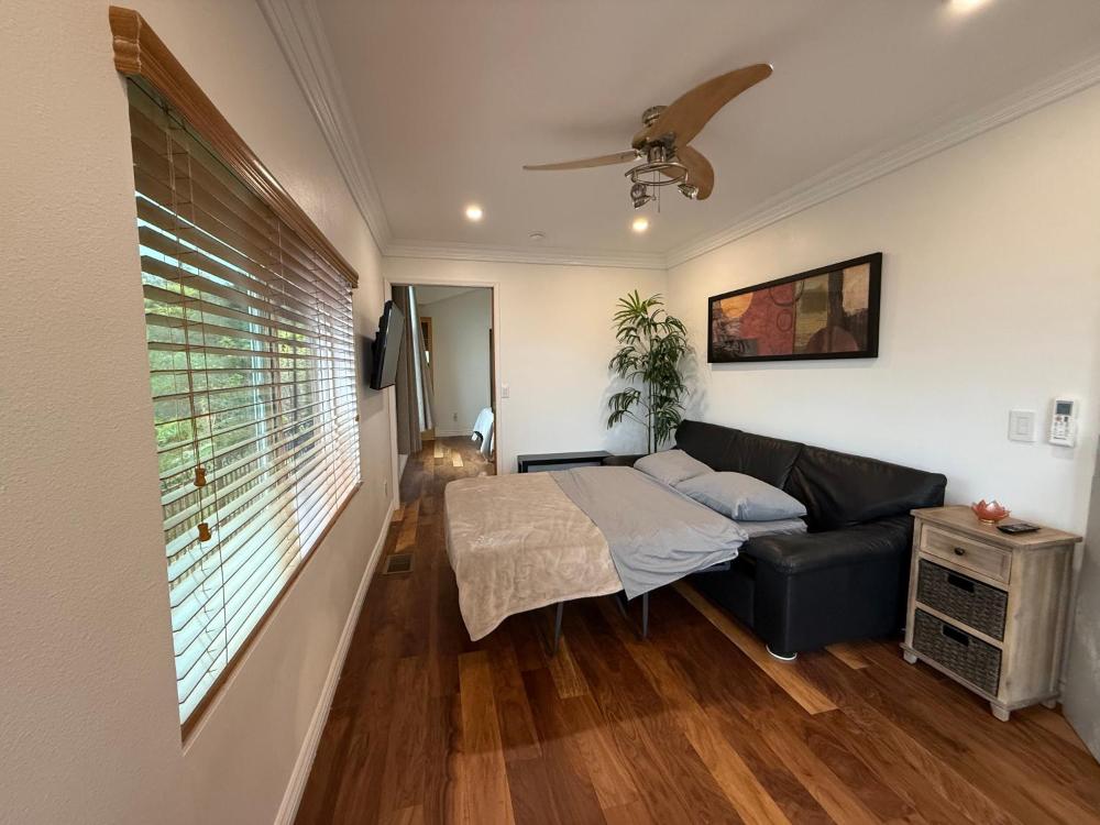 Serenity - Amazing Views & Modern Charm